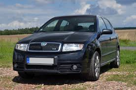 Autoservis Top Gear Praha – Warsaw,/,Poland,-,11/17/2019:,Skoda,Superb,Lifting,Photoshoot servis a opravy