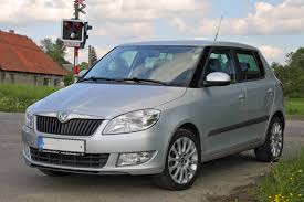 Autoservis Top Gear Praha – Warsaw,/,Poland,-,11/17/2019:,Skoda,Superb,Lifting,Photoshoot servis a opravy