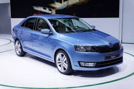 Autoservis Top Gear Praha – Warsaw,/,Poland,-,11/17/2019:,Skoda,Superb,Lifting,Photoshoot servis a opravy